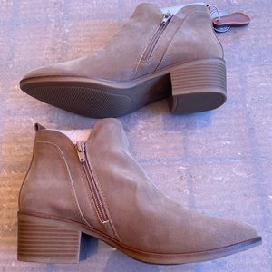 Francesca’s Mia Auden Taupe Booties